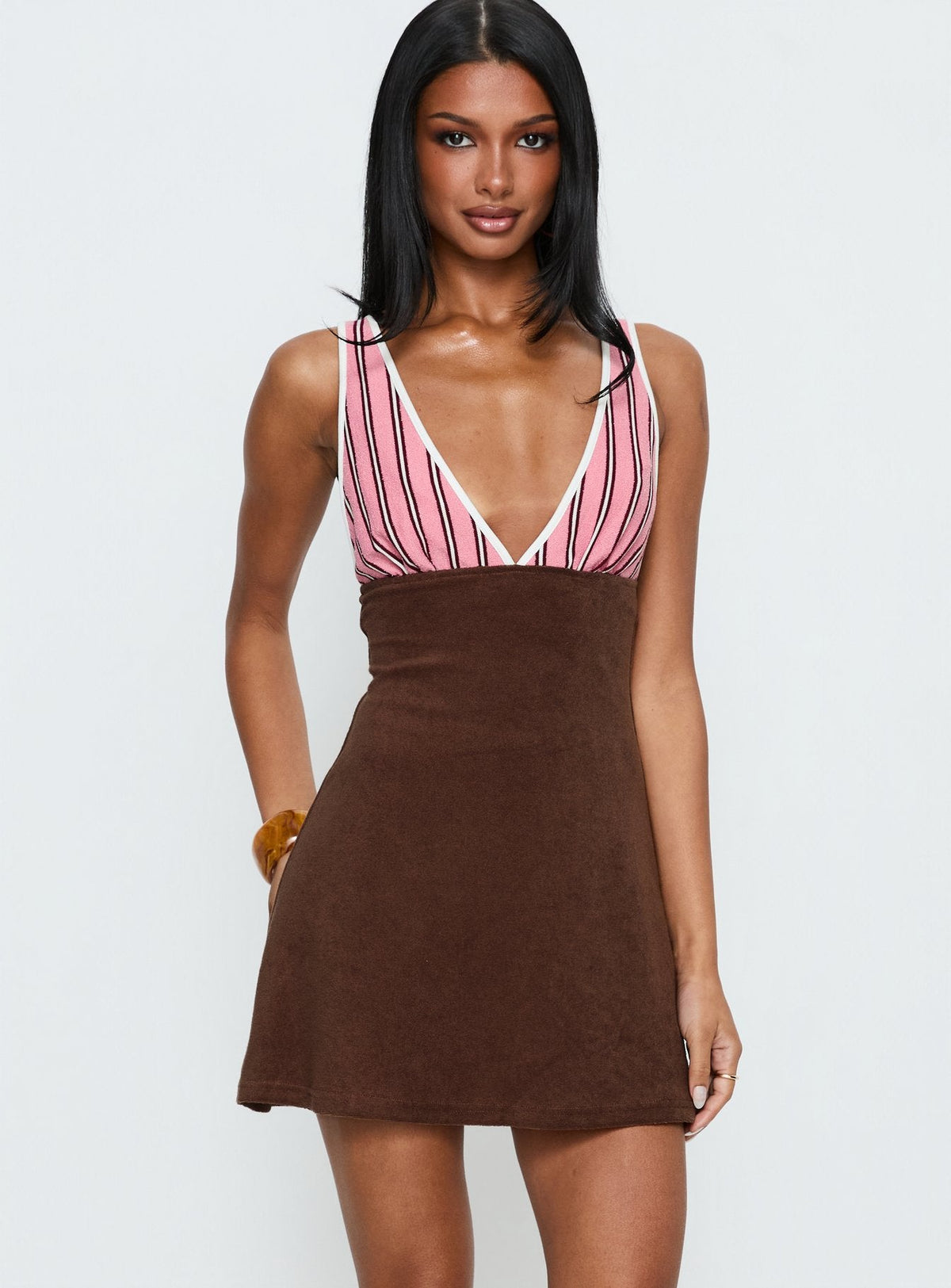 Aydenn Contrast Plunge Mini Dress Pink / Brown