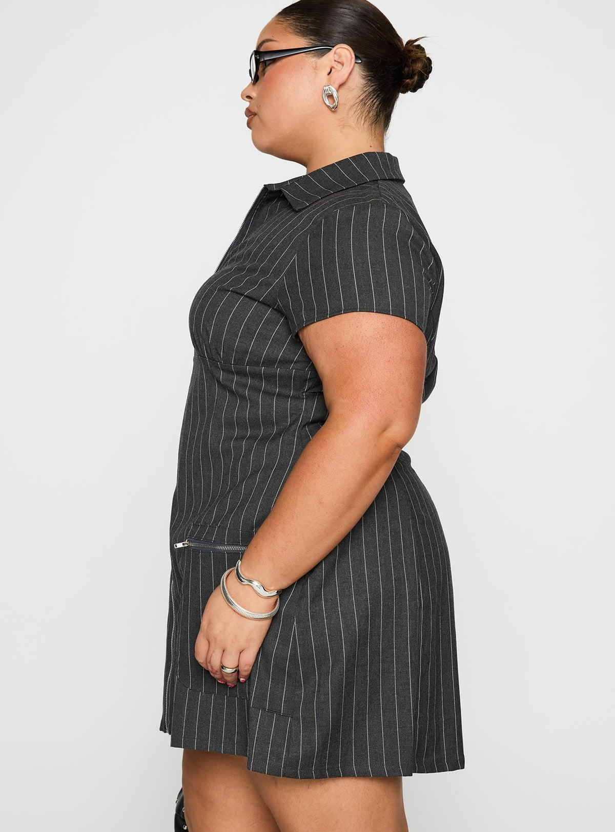 Wynona Mini Dress White / Grey Pinstripe Curve