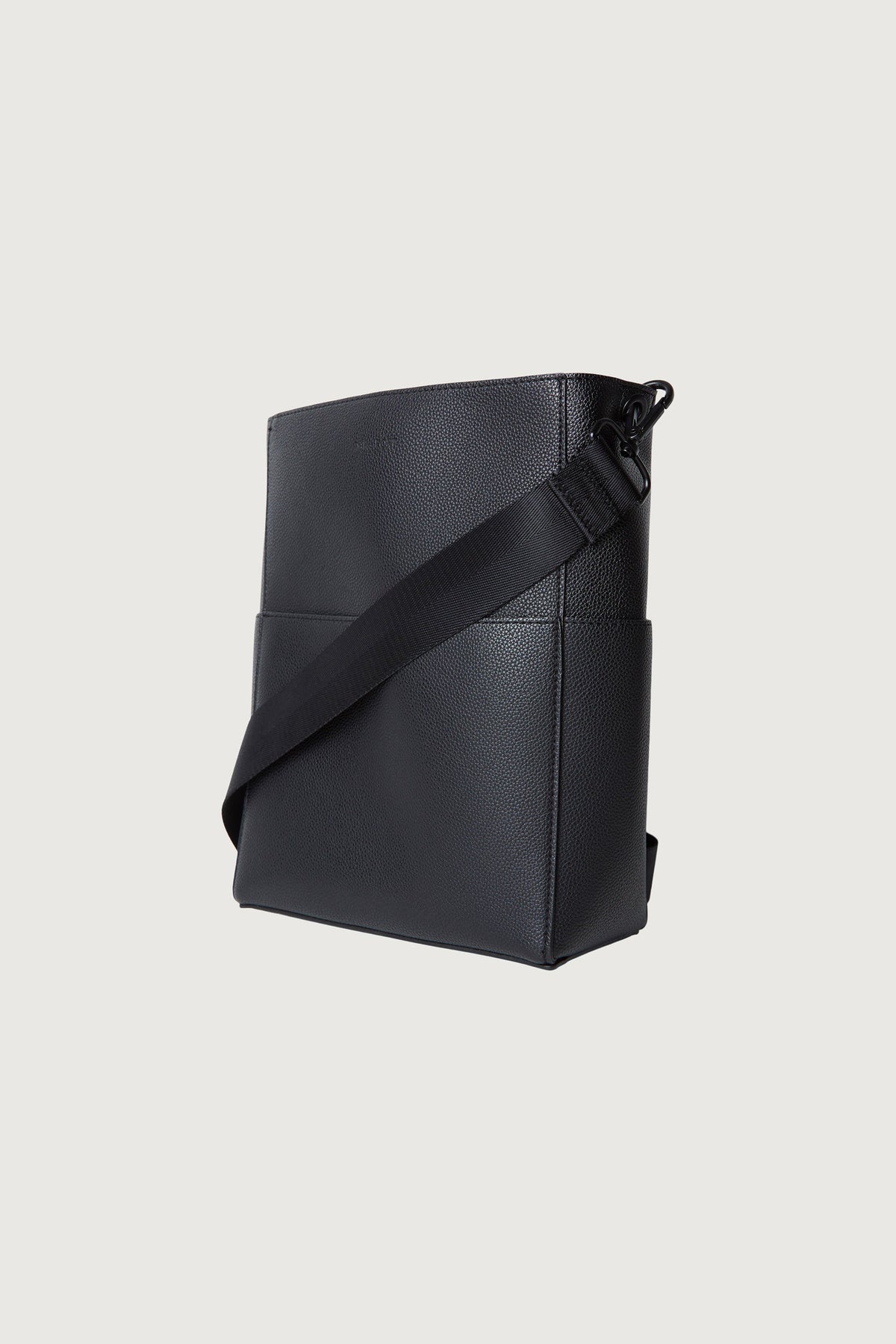 BOXY TOTE