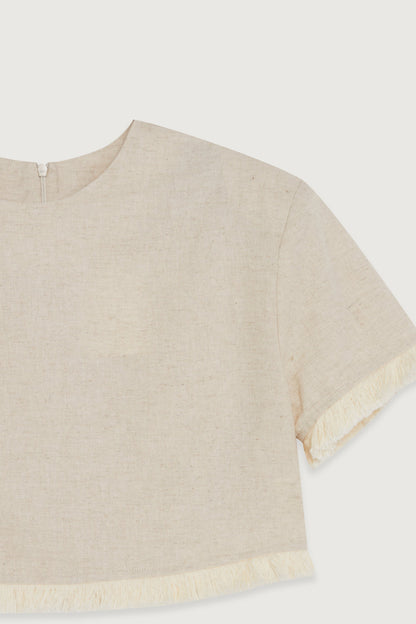 CROPPED TOP WITH FRINGED TRIMS