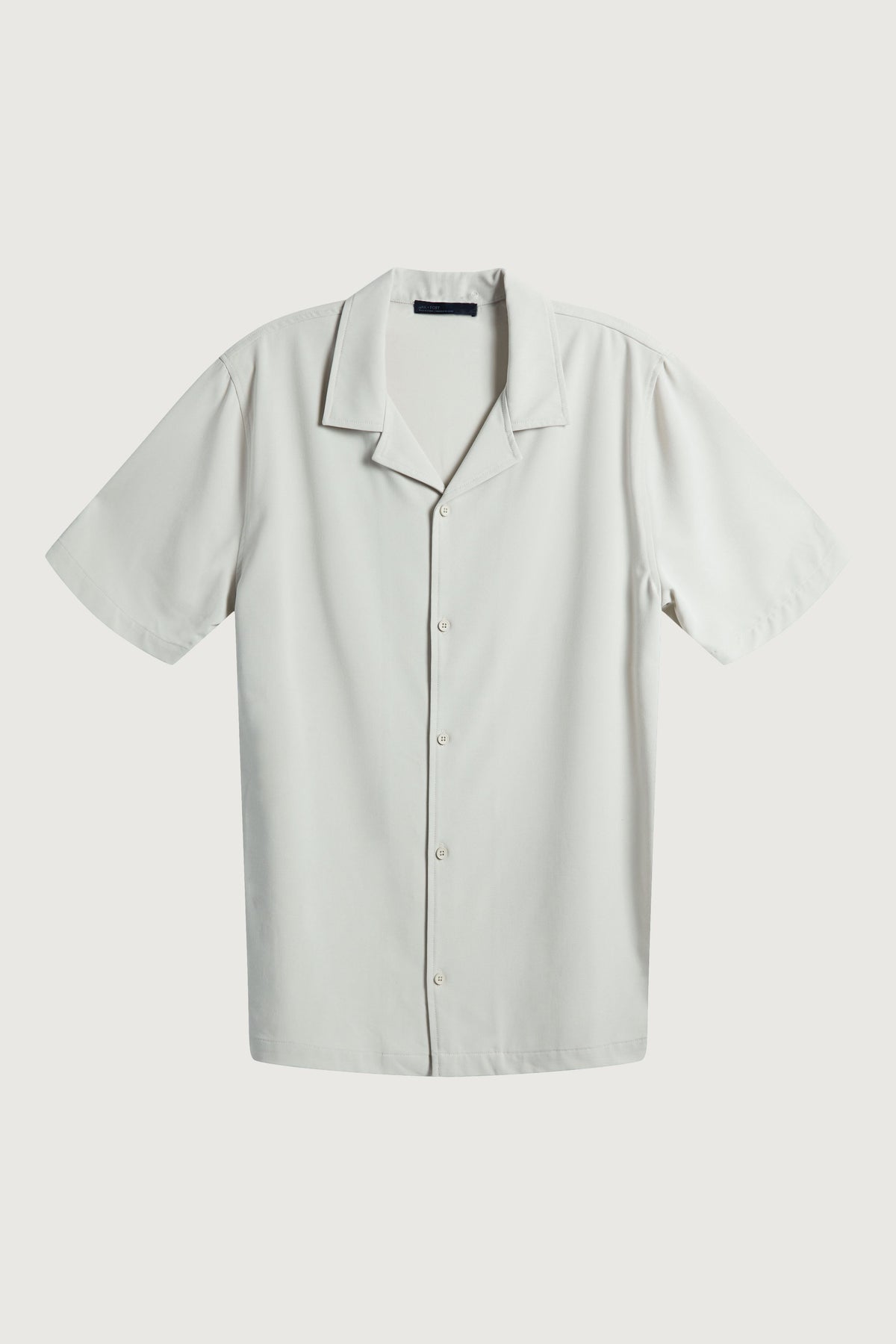 COLLARED SHORT SLEEVE SHIRT