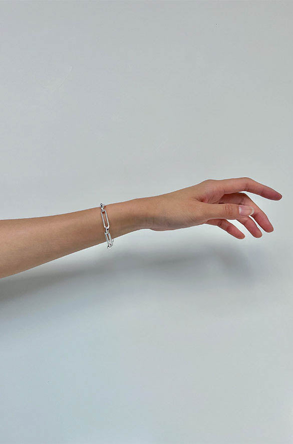 OVAL LINK CHAIN BRACELET
