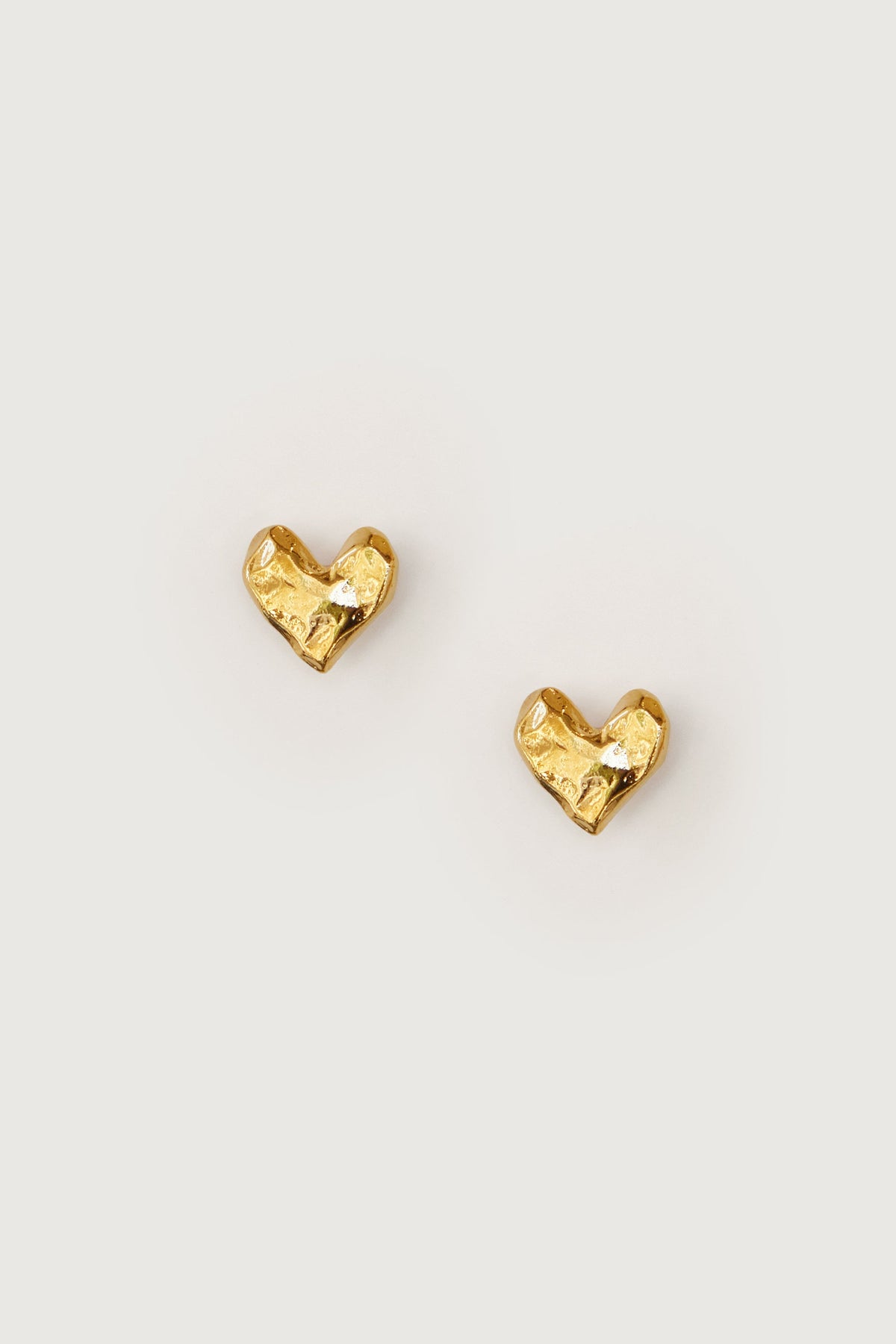 HEART SHAPE EARRING