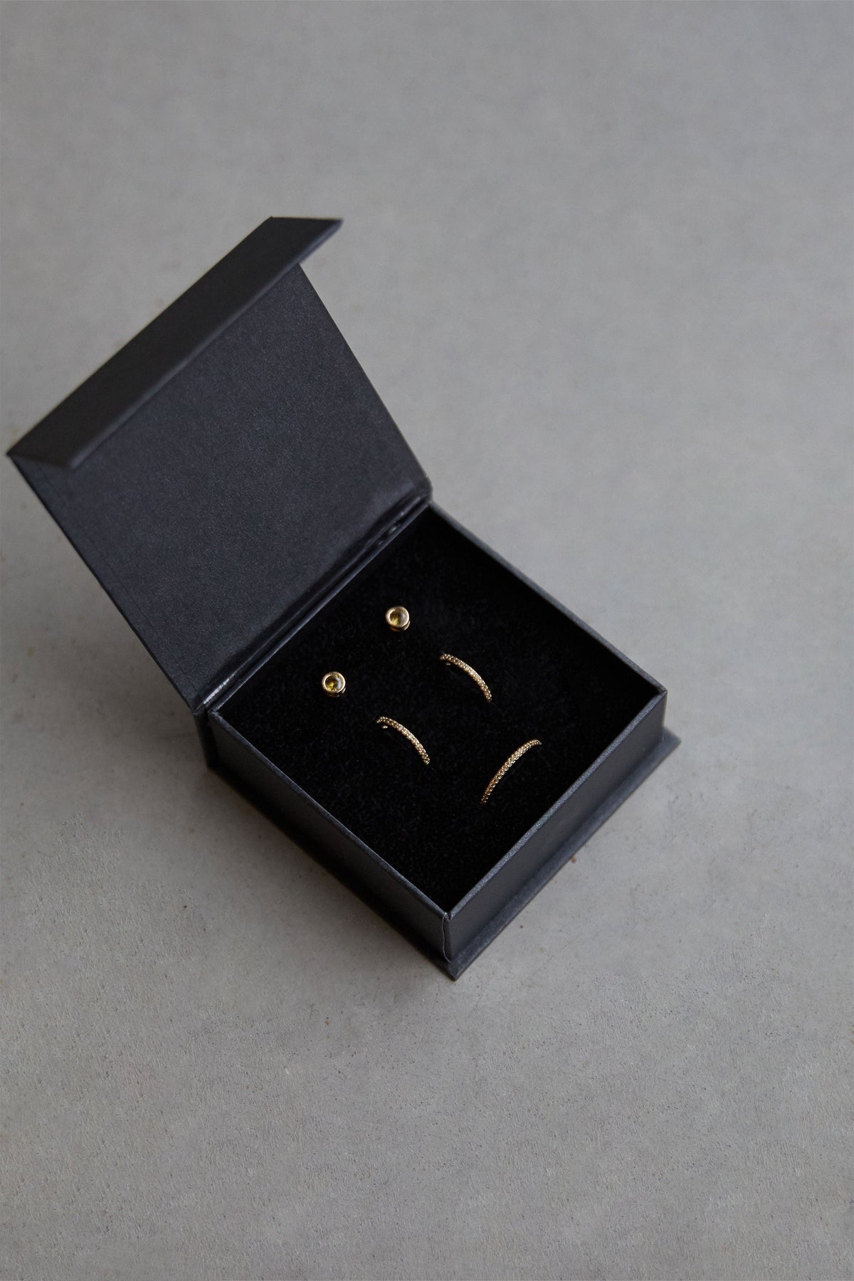 EARRING AND RING GIFT SET
