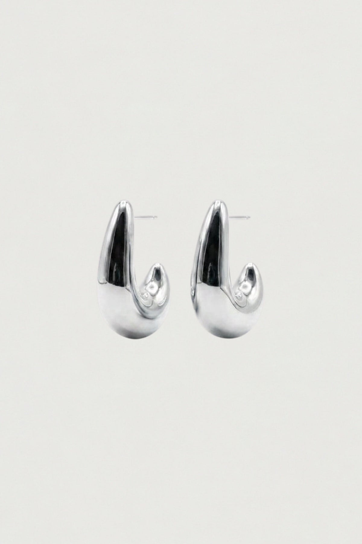 CURVED HOOP EARRINGS