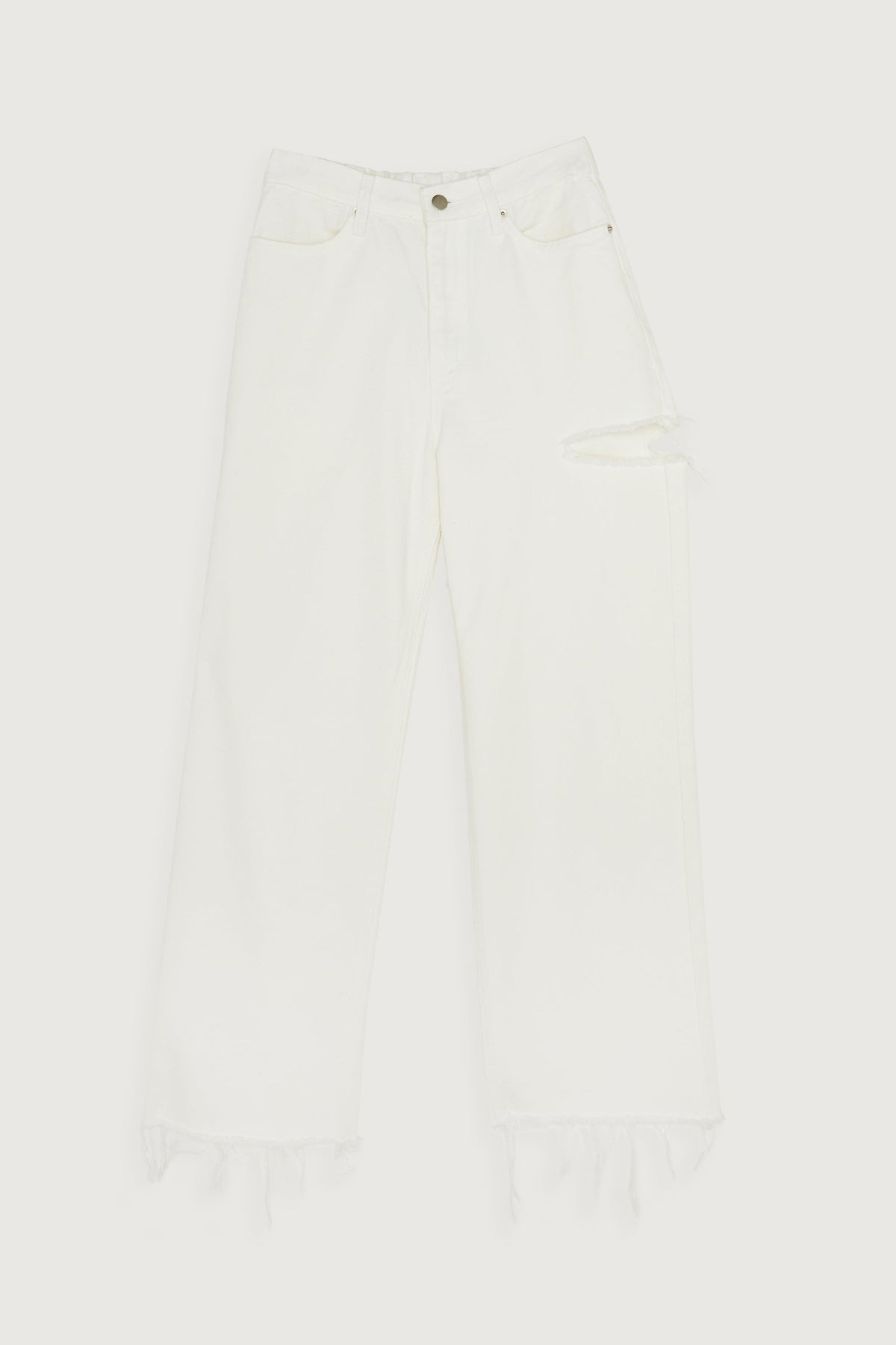 DISTRESSED WHITE JEANS