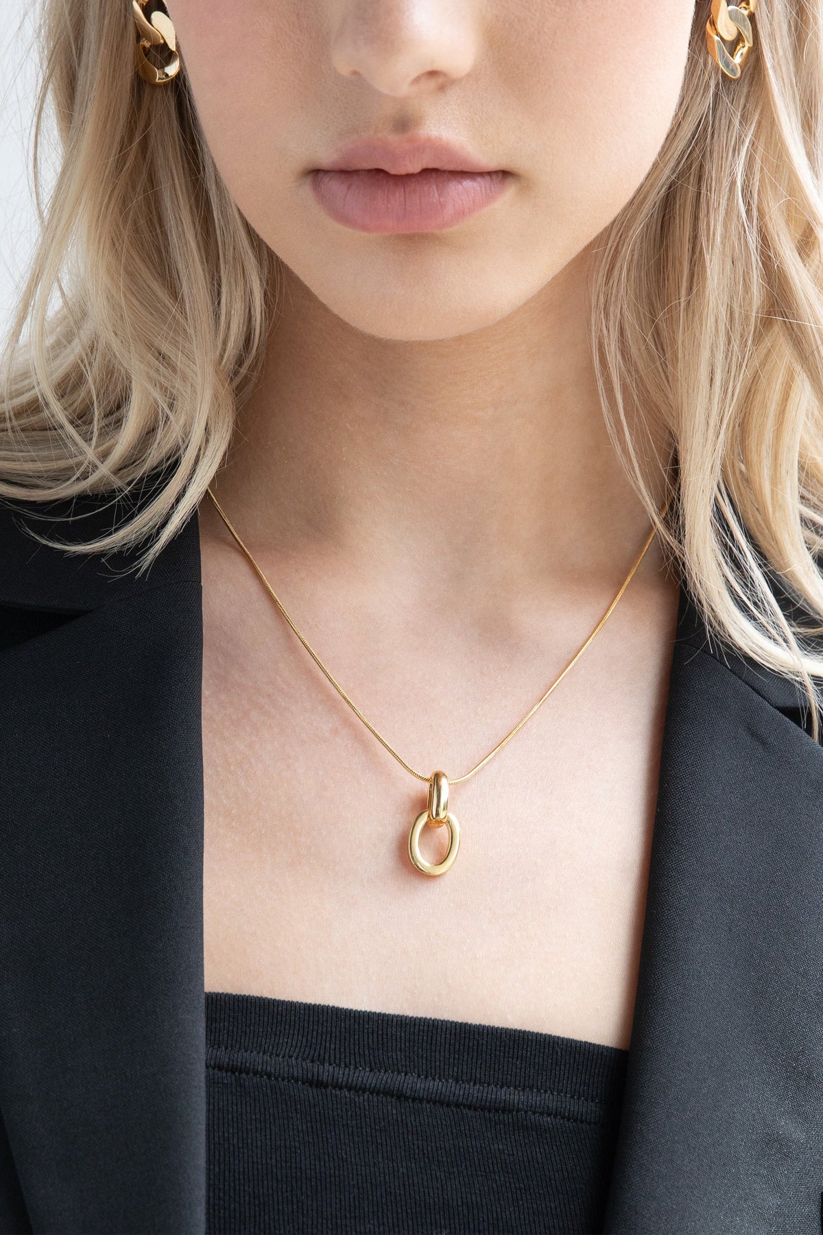 DOUBLE HOOP PENDANT NECKLACE