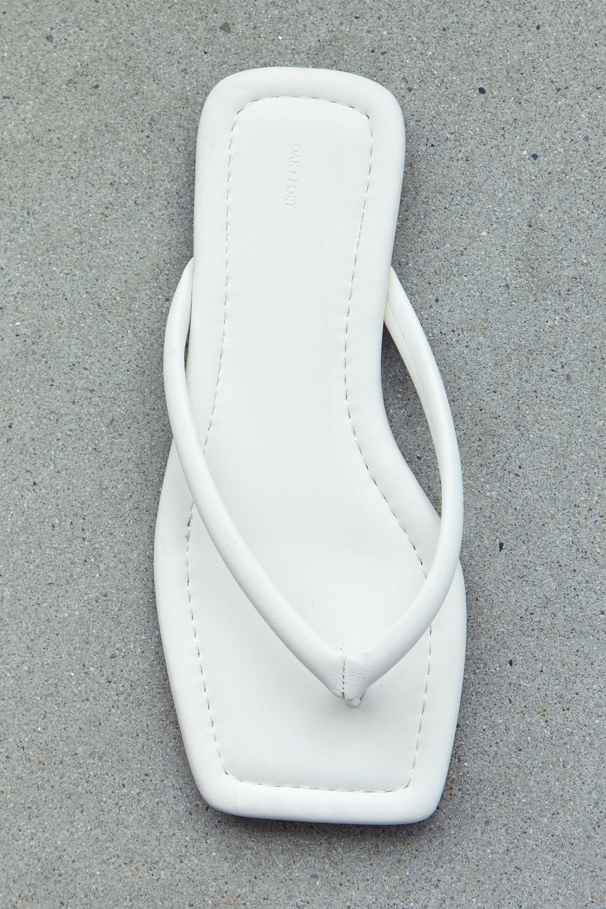 PADDED FLIP FLOP