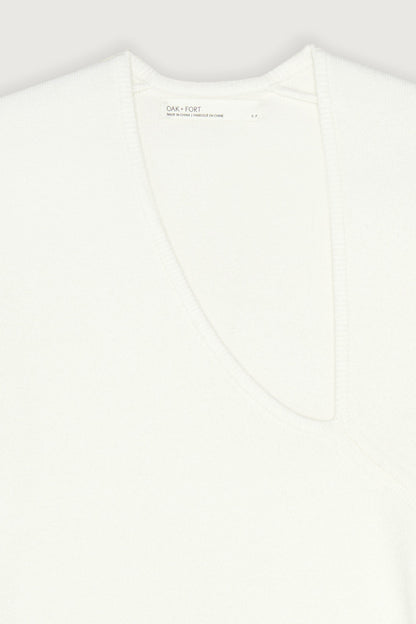 CUT-OUT NECK LONG SLEEVE TOP