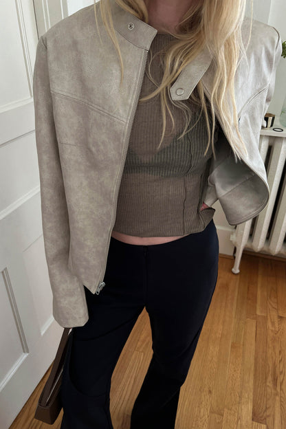 EXPOSED SEAM LONG SLEEVE TOP