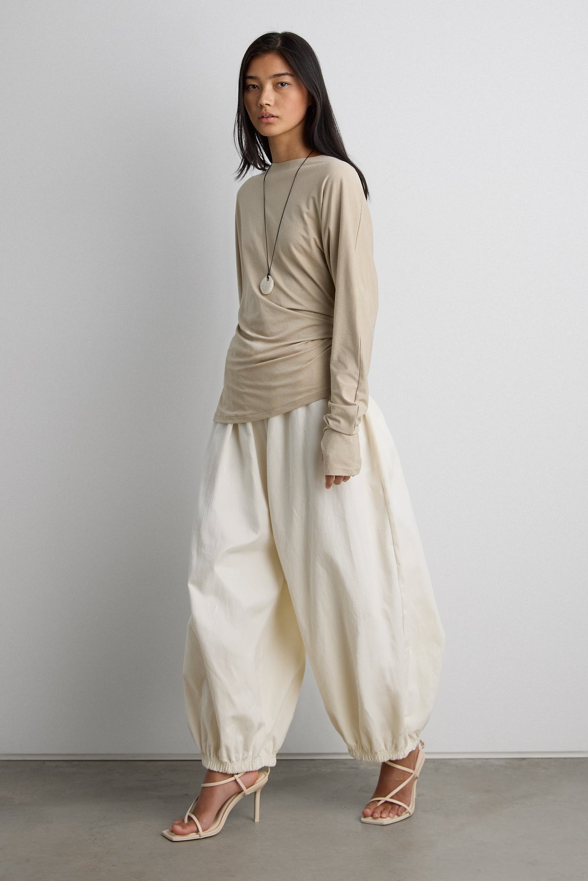 DRAPED SLOUCHY PULLOVER SHIRT