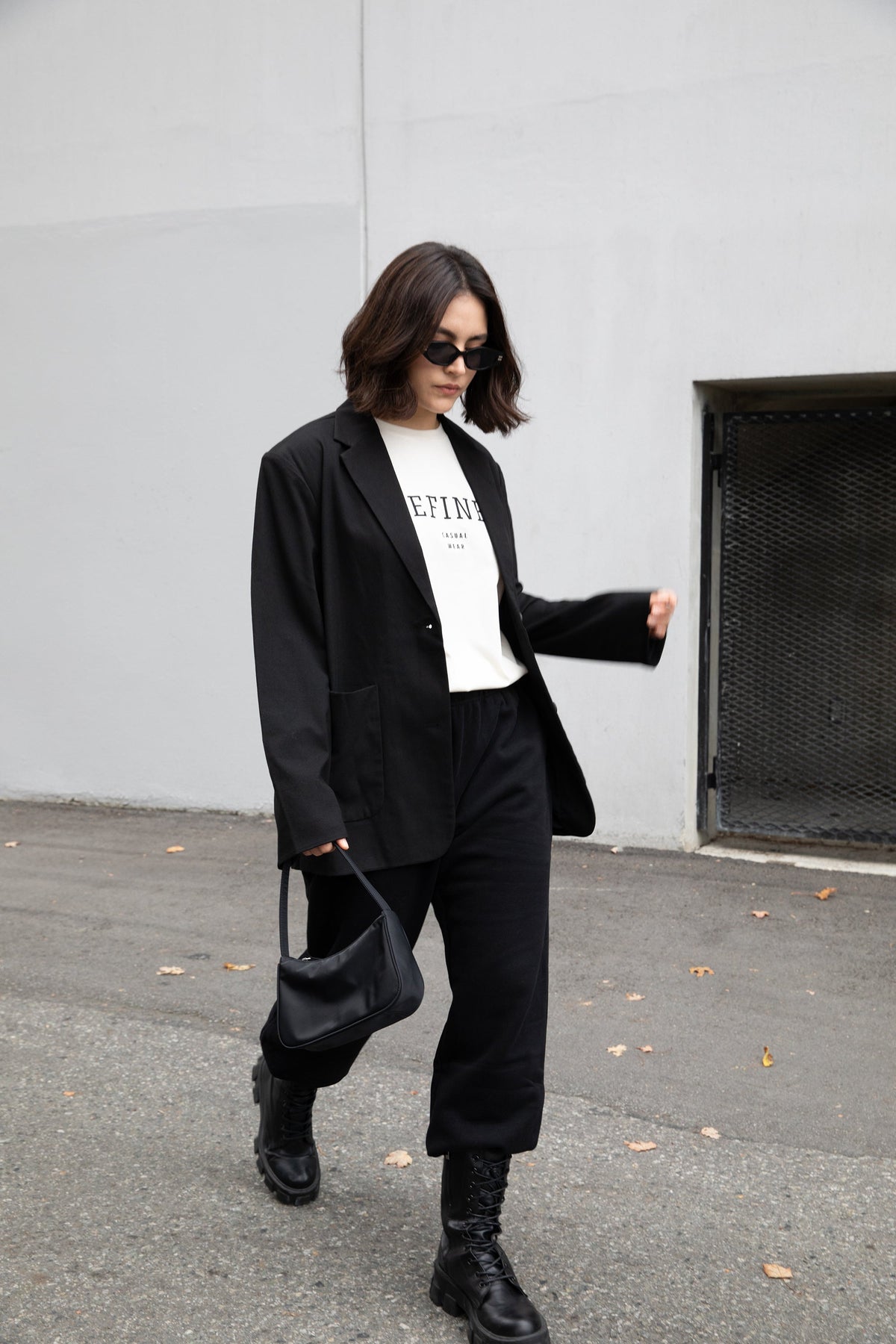 OVERSIZED GRAPHIC T-SHIRT
