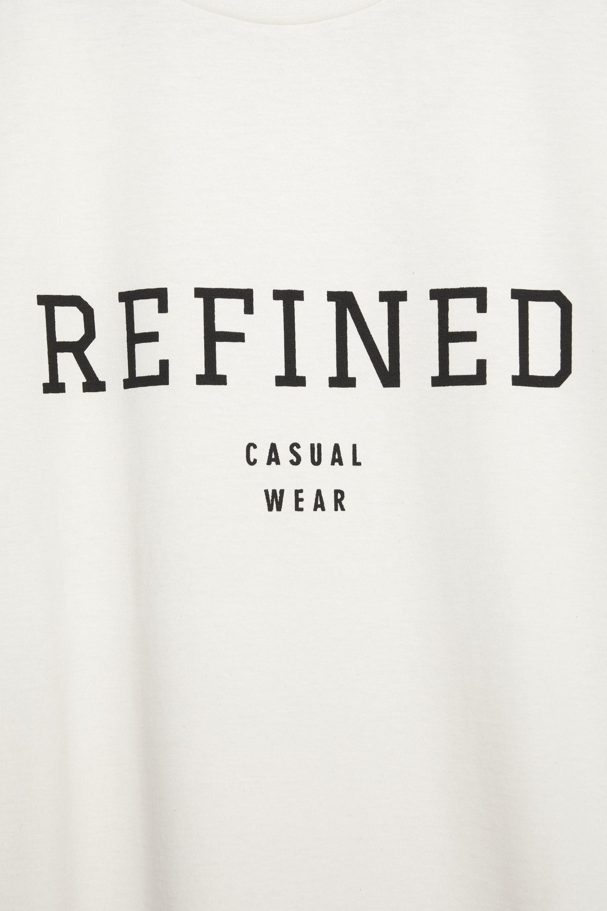 OVERSIZED GRAPHIC T-SHIRT