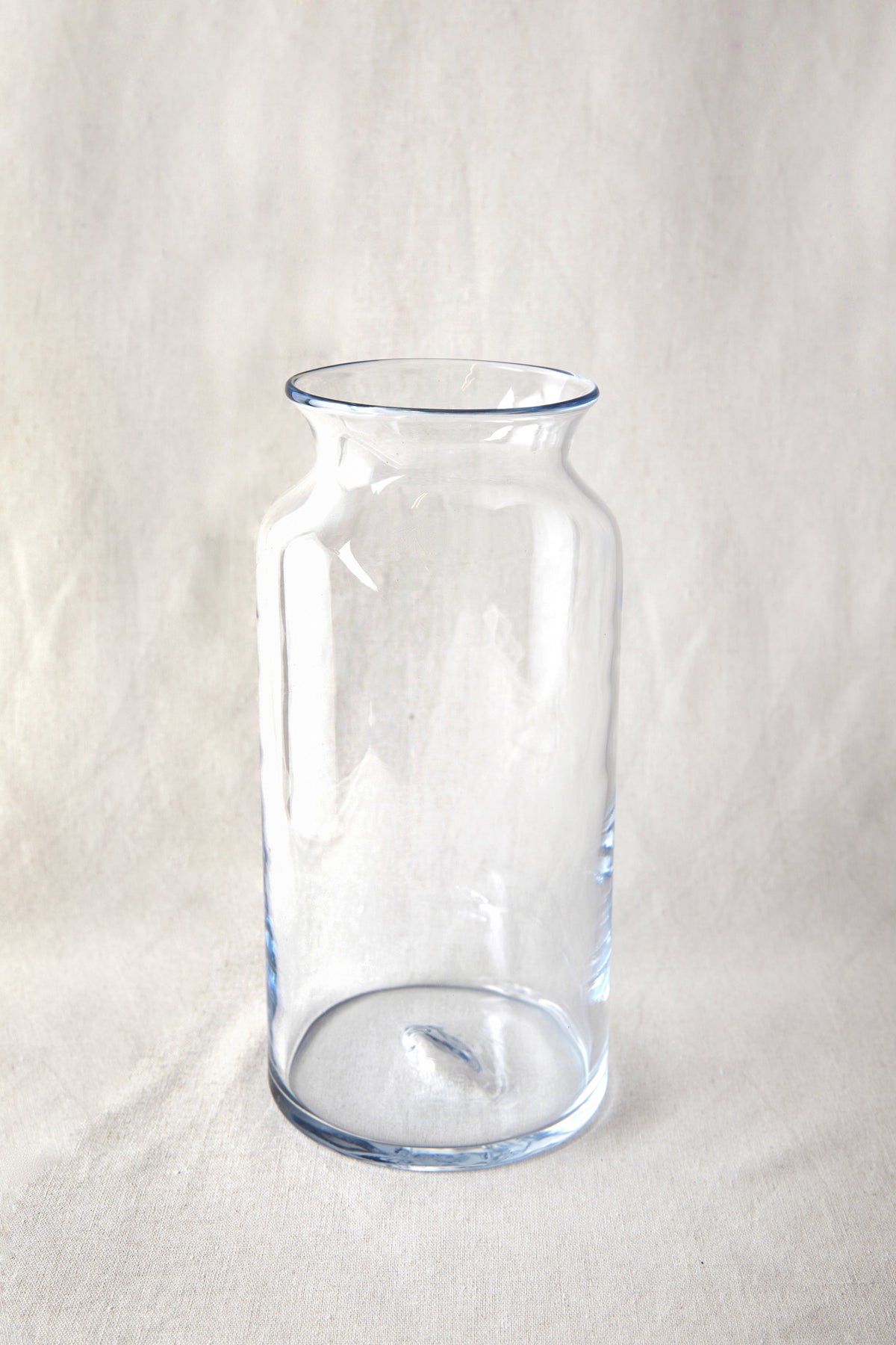 MODERN GLASS VASE