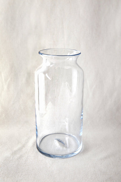 MODERN GLASS VASE