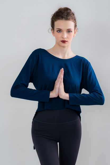 DualStyle Split-Back Mesh Long Sleeve Workout Top for Women