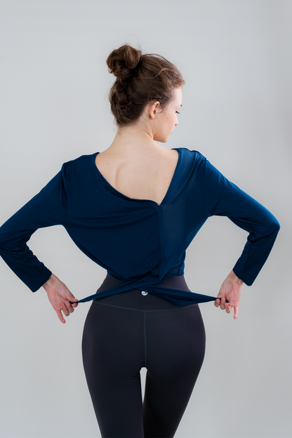 DualStyle Split-Back Mesh Long Sleeve Workout Top for Women