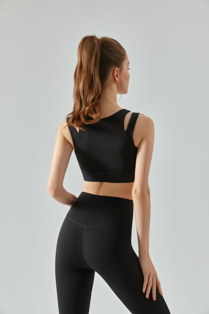 Front zipper sports bra