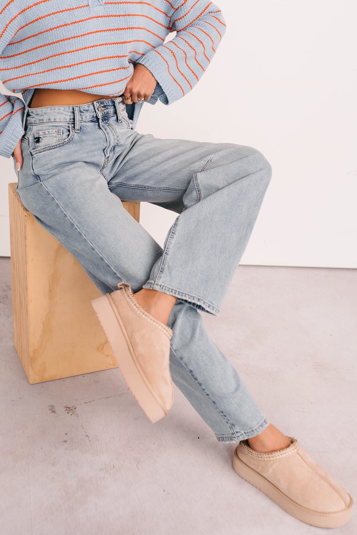 Brock High Rise Barrel Leg Kancan Jeans (Light)