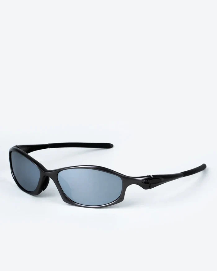 Silver Mirrored Polarized Lenses / Carbon Frame