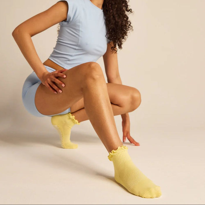 Lucky Honey Women's Ruffle Grip Socks