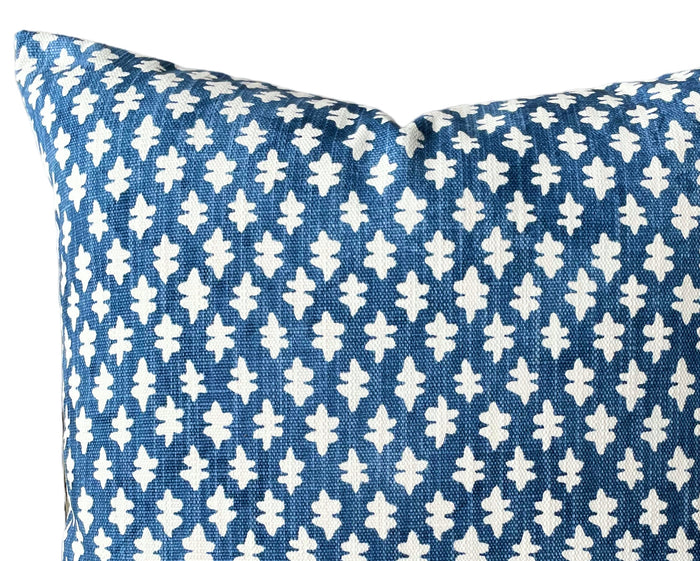 12x18 Lumbar / Anna Blue