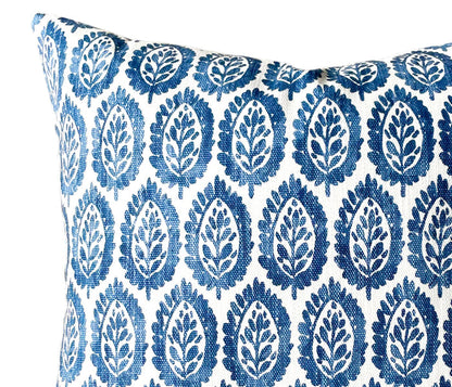 12x18 Lumbar / Charlotte Blue