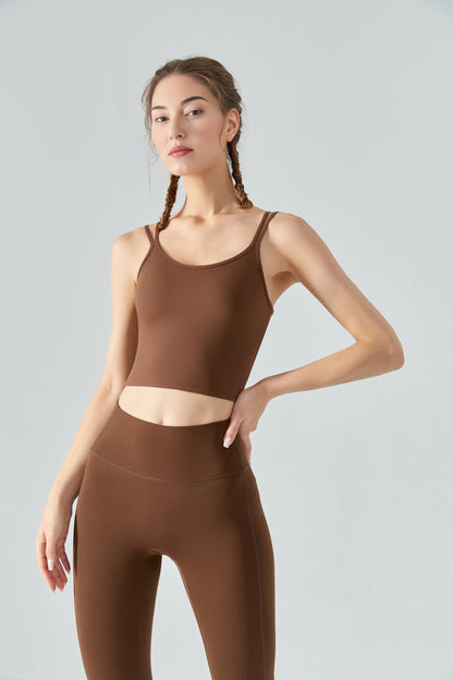 M / Chestnut color